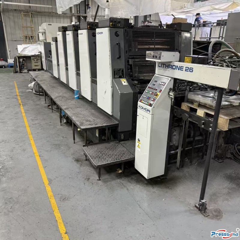 1999 Komori L426+C